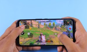 Handphone Gaming 4 Jutaan