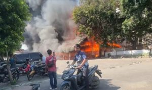 Kebakaran dikomplek kantor Bupati Bulukumba, ist, hashtagnews.id