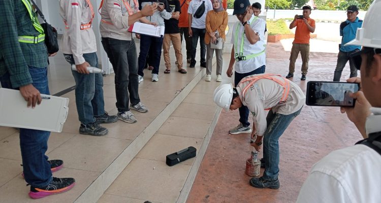 Kejari Palopo Gandeng Ahli UNM Periksa Fisik Gedung DPRD, hashtagnews.id