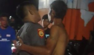 Oknum Polisi yang melakukan pemukulan, ist, hashtagnews.id