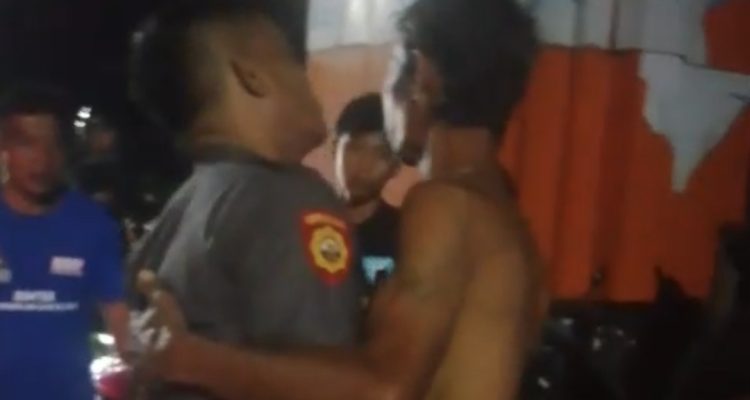 Oknum Polisi yang melakukan pemukulan, ist, hashtagnews.id
